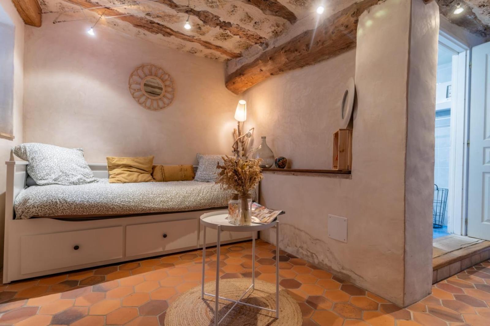 Maison De Village Au Coeur Des Remparts Сент-Элали-дю-Сернон Экстерьер фото